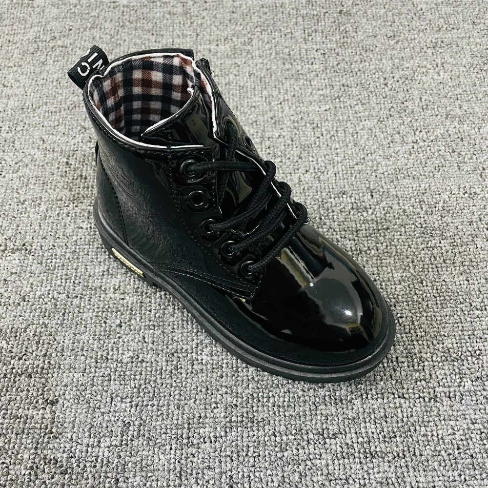 Shining Leather Black Boot