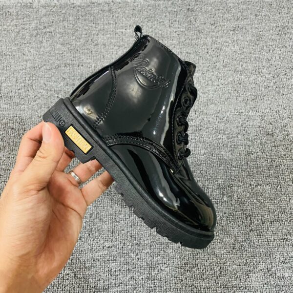 Shining Leather Black Boot