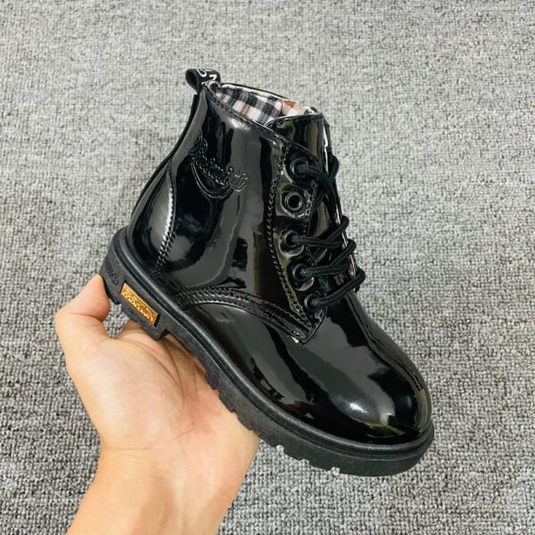 Shining Leather Black Boot