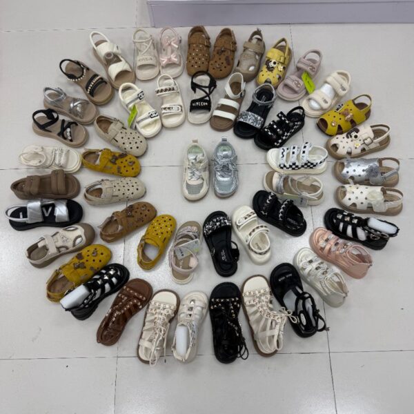 Mixed Sandals — 2609R909