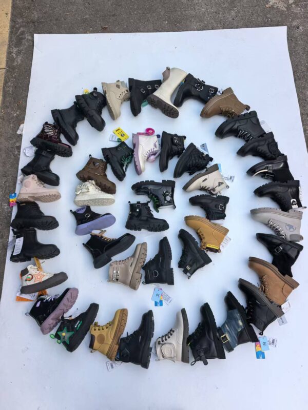 Mixed Boots — 2619R6126