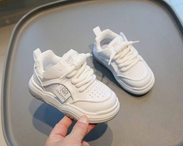 Chunky Shoes — HKD196