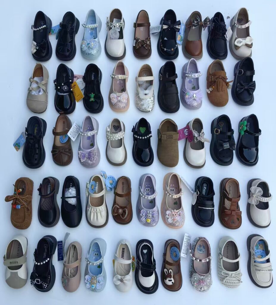 Mixed Flat Shoes — 2619R6105