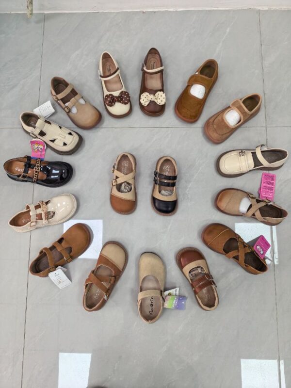Mixed Flat Shoes — 2610R1011