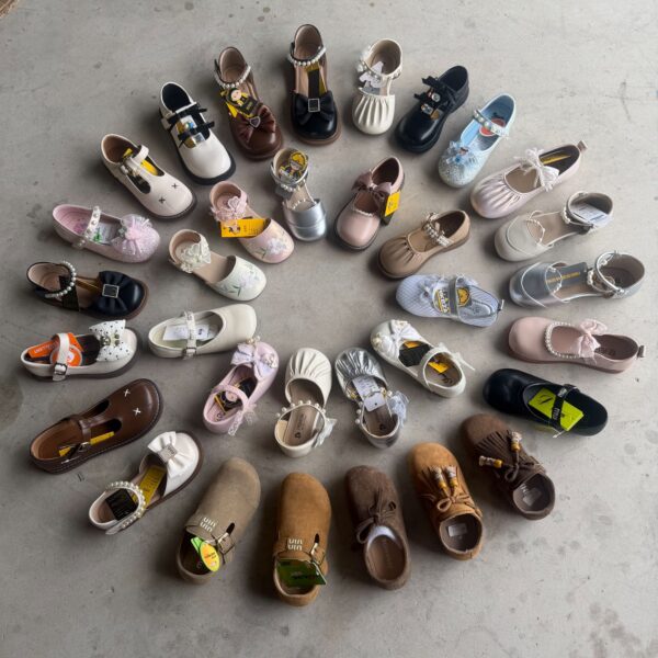 Mixed Flat Shoes — 2615R917