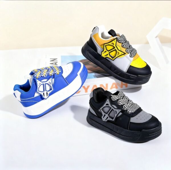 Low-Top Sports Shoes — HKY606