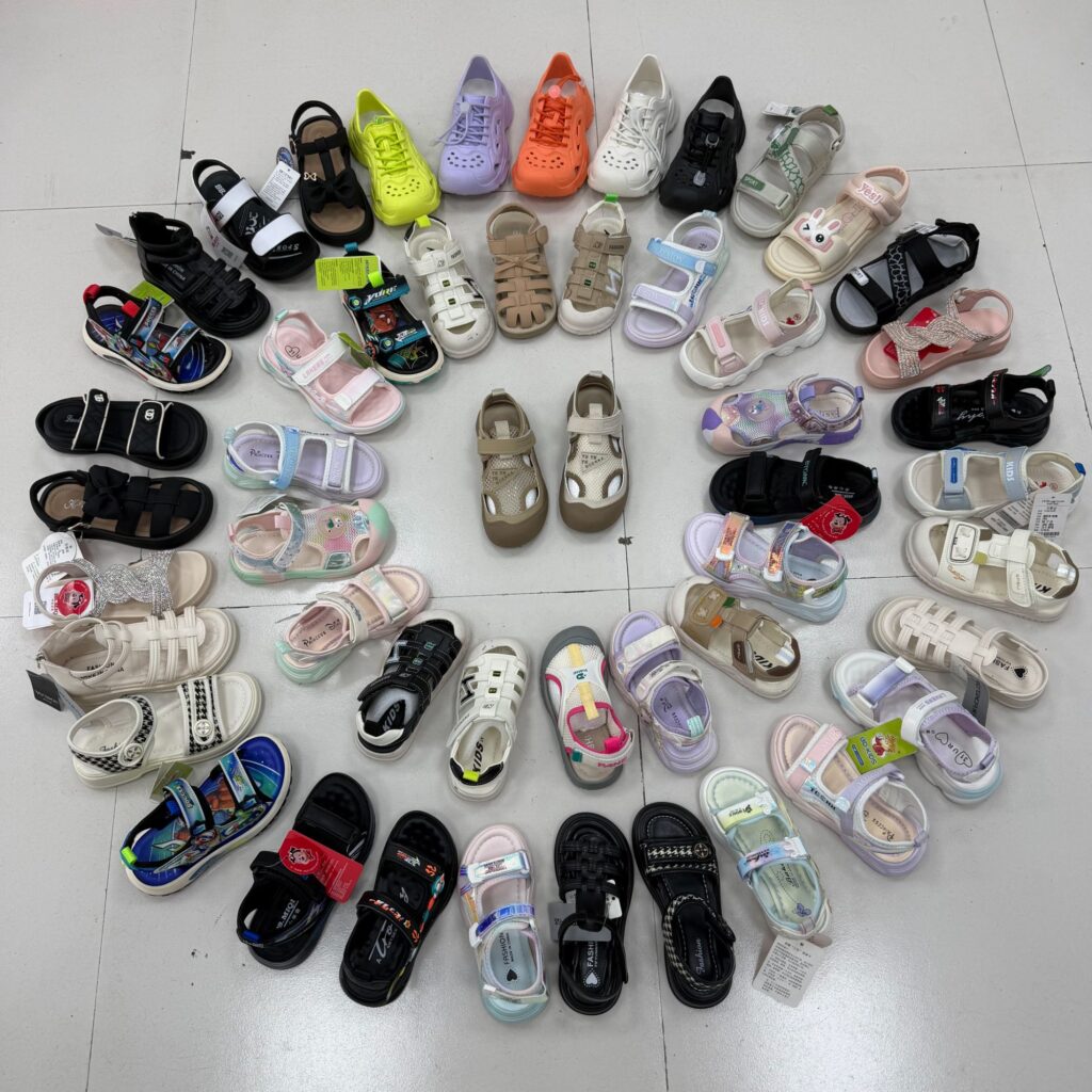Mixed Sandals — 2616R901