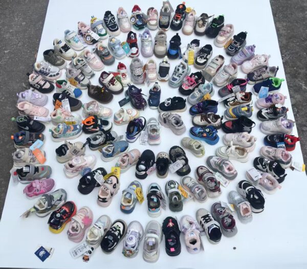 Mixed Baby Shoes — 2604R6101