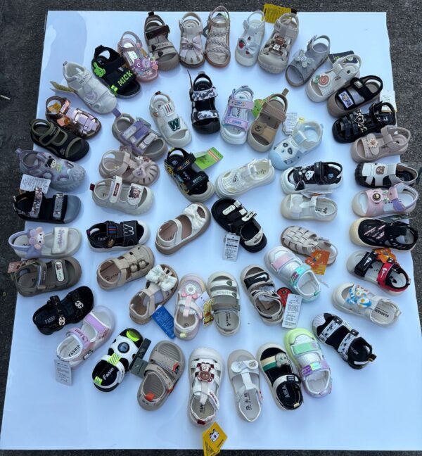 Mixed Baby Shoes — 2613R8009