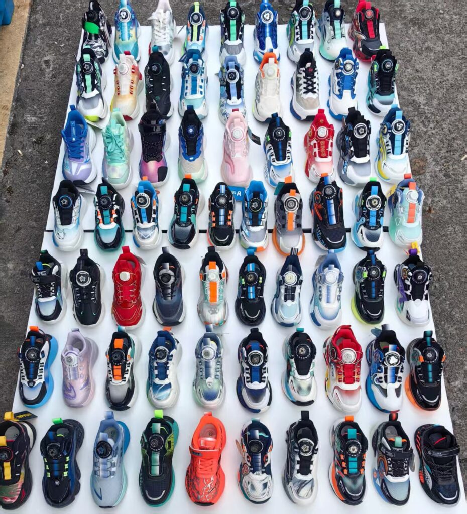Mixed Sports Shoes — 2525R6101