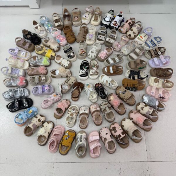Mixed Baby Shoes — 2609R908
