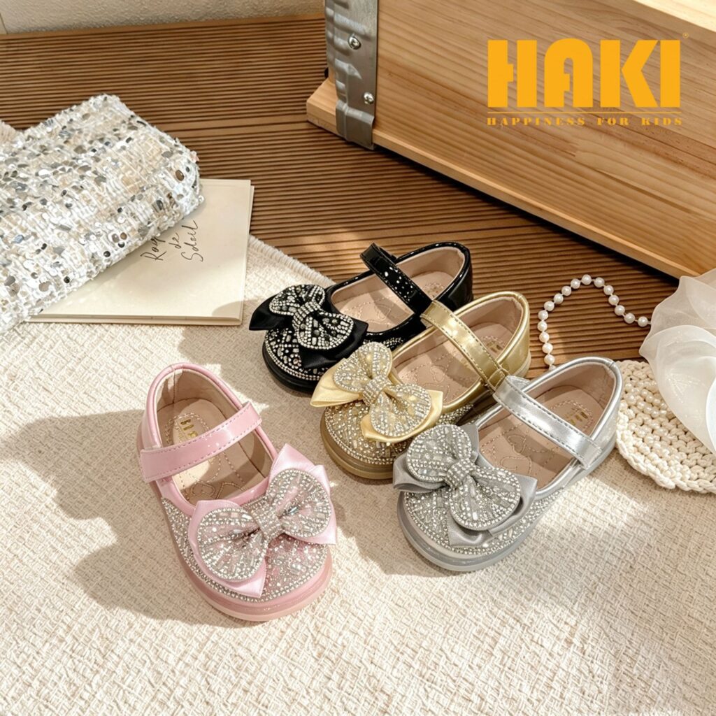 Light-Up Shoes — HKL906