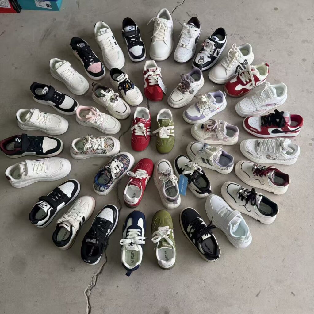 Mixed Sports Shoes — 2621R909
