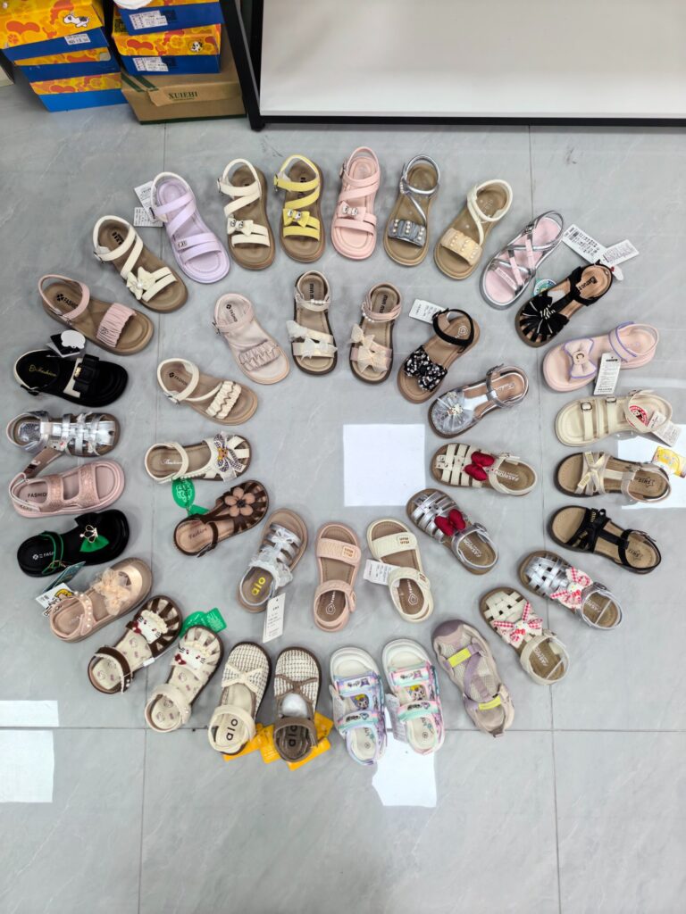 Mixed Sandals — 2620R1015